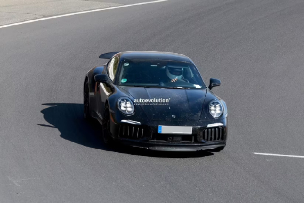 2026款保时捷911 Turbo路测图曝光 外观有多处改进 - 手机中国 -