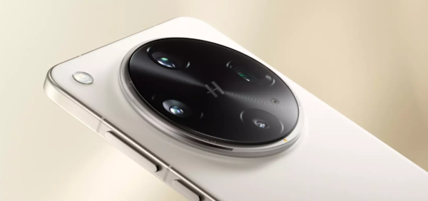 OPPO Find X9 Ultra配置全曝光:2K直屏+2亿像素镜头