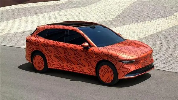 极氪7X