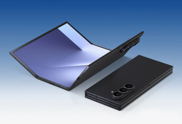 三星Z TriFold