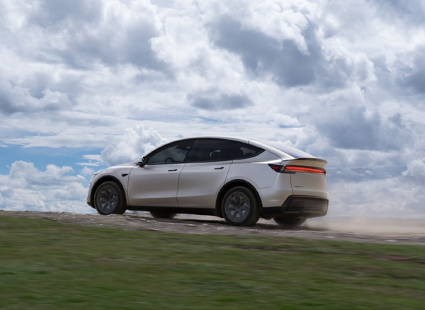 特斯拉调整Model Y交付时间 部分用户或无法年内提车