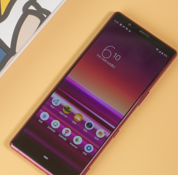 华为腕戴设备前三季度出货量登顶全球 小米增速最快