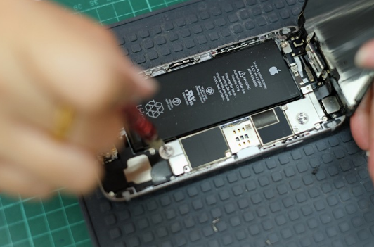 OpenAI预计2030年收入破2800亿美元 算力支出砍半