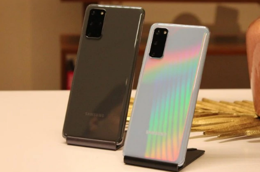 四大品牌中端新机将于年前集中发布！华为nova 15压轴