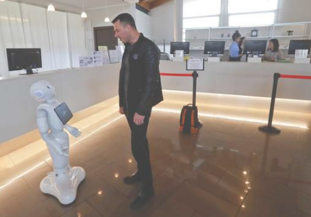 外媒：Apple Siri曾深陷内部混乱泥沼 发展之路举步维艰