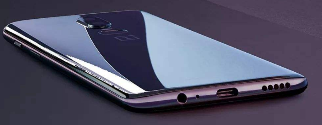 曝苹果Vision Pro 2组件已启动量产 或明年4月前发布