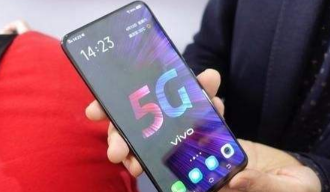 小米拿下3月中国手机市场份额第一 华为第二 苹果大跌