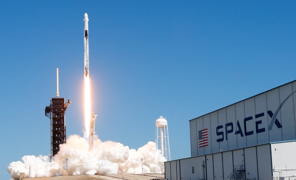 SpaceX计划最早本周提交IPO申请 估值1.25万亿美元