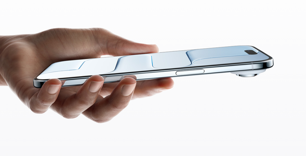 iPhone Air成苹果“滑铁卢”  库克未来要如何找回场子？