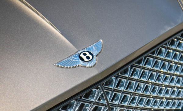 宾利2026年新车规划：首款纯电SUV将登场 对标卡宴 - 手机中国 -