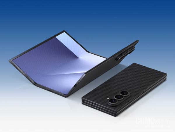 三星三折叠手机顶配21999元 明日开启第二轮限量预订
