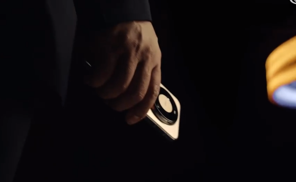 华为Mate 80系列外观公布 回归星环设计 颜值有点高