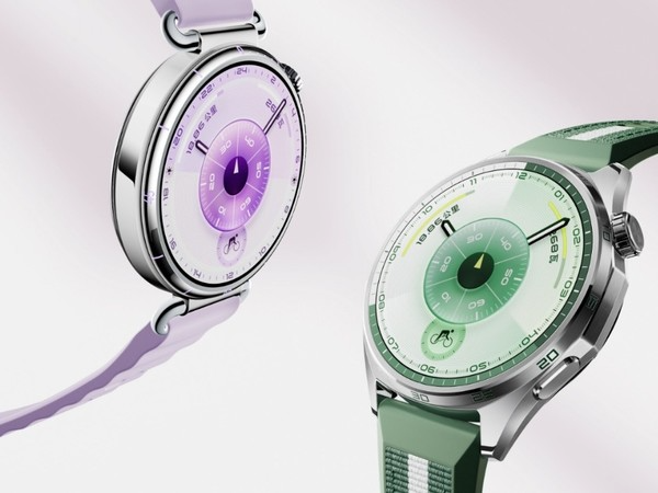 1-10月成人智能手表线上销量为2046万台 同增21.2%