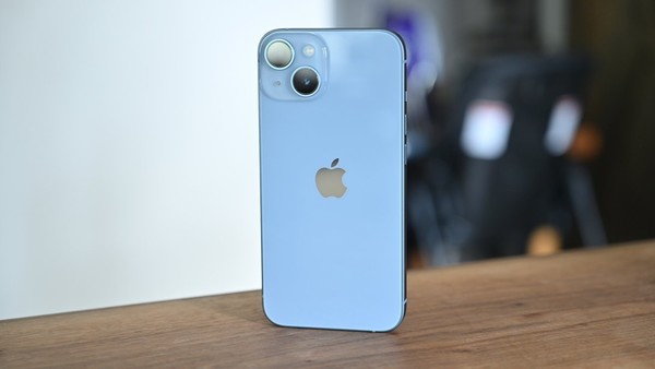 iPhone 14外观