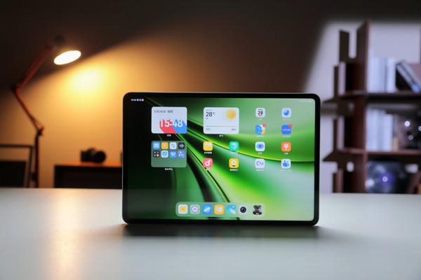 iQOO Pad6 Pro 上手:游戏、创作、办公,它全接住了