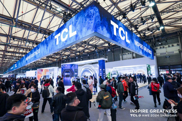 TCL 163寸巨幕电视亮相AWE!今晚开售 价格不到80万