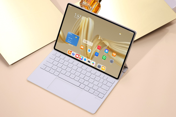 华为MatePad Pro 12.2正式发布，搭载天生会画App正式版引领数字创作