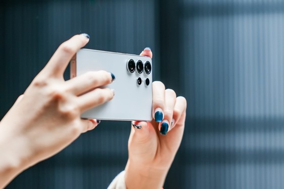 氛围感大片随手拍 三星Galaxy S25 Ultra定格光影之美