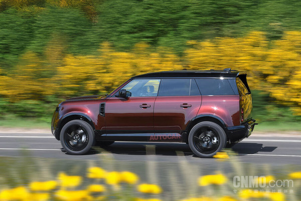 路虎卫士Sport渲染图