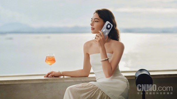 华为Mate 80 Pro Max