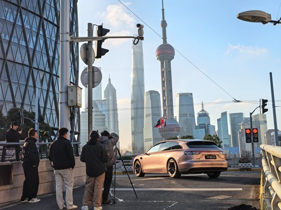 春日氛围座驾 享界S9T粉色实车曝光 细节超有料