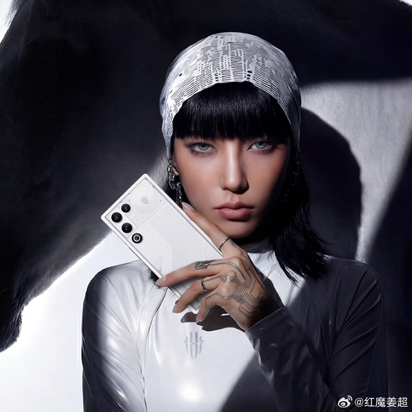 红魔产品经理痛批手机行业抄袭成风：千篇一律审美倒退