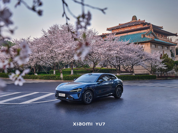 小米YU7