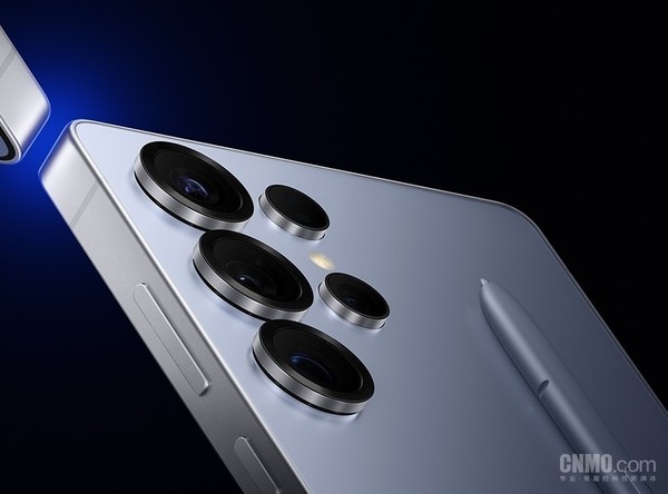 三星突破2亿像素潜望变焦技术 助新客户旗舰手机量产