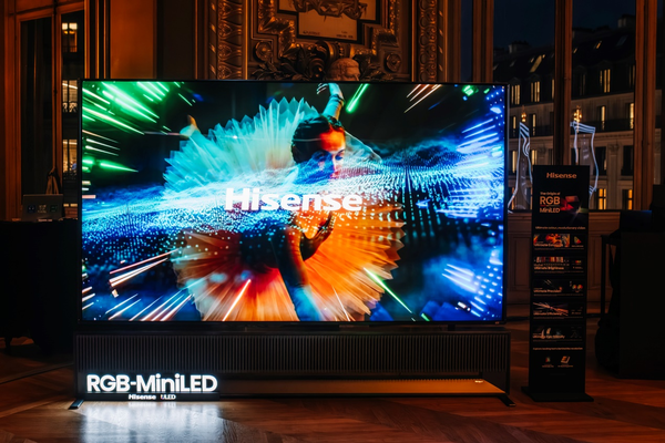 海信RGB-Mini LED电视携手帝瓦雷亮相巴黎歌剧院