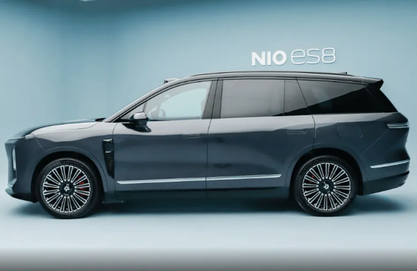 蔚来ES8