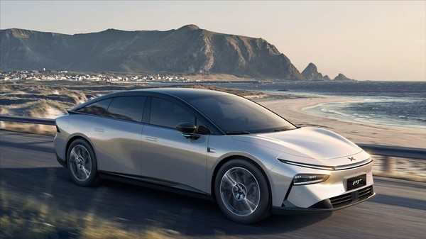 2024年超四成汽车经销商亏损 豪华车折扣达20.7%