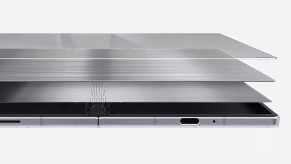 三星Galaxy Z Fold8的钛缓震层系统