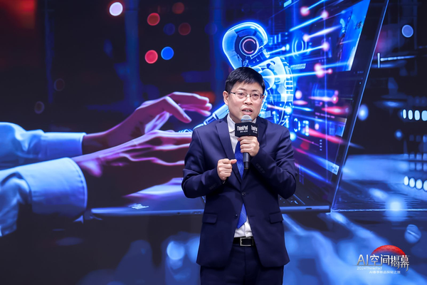 联想集团副总裁、中国区首席市场官王传东