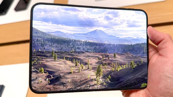 细数iPhone Duo七大购买理由 但也有四个劝退理由