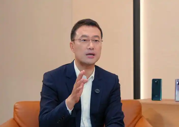 何刚