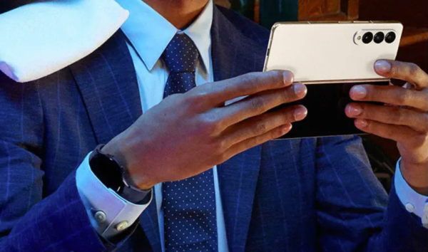 618入手三星Galaxy Z Fold4 助力父亲开启未来生活新方式