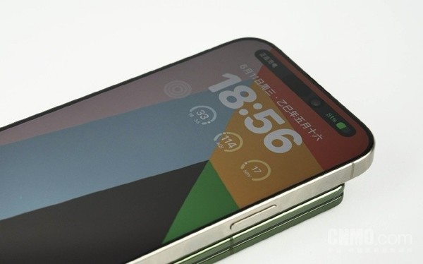 vivo X Fold 5铰链内藏天线：iPhone用户可一键连热点
