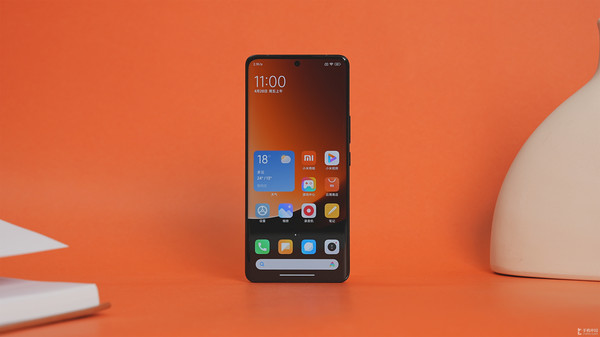 小米14 Pro入网！支持120W快充 升级了屏幕和主摄