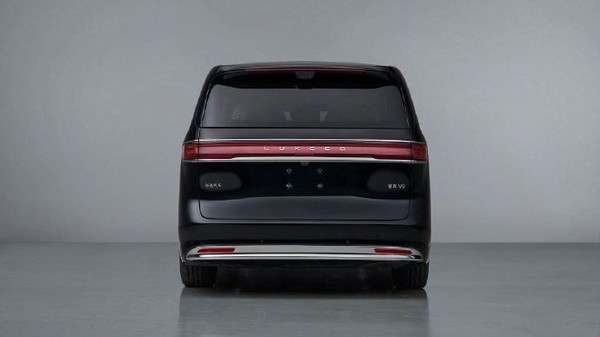 鸿蒙智行首台MPV智界V9工信部图片公布 轴距3250mm