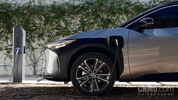 放心开!研究显示超8年汽车旧电池健康度仍高达85%