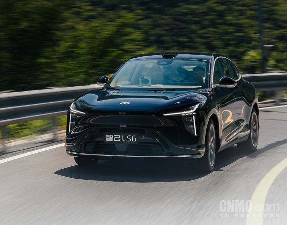 智己LS6