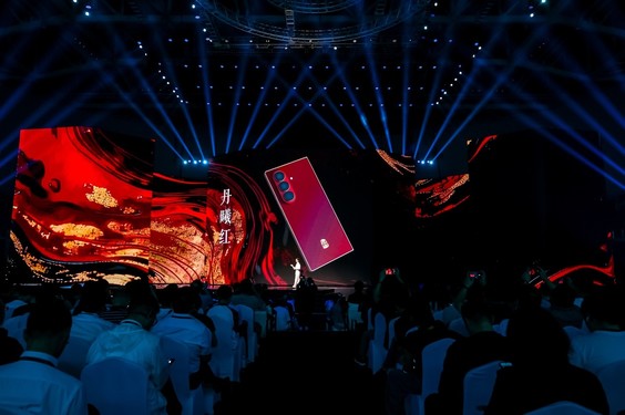 光影如画 万象入怀 心系天下三星W26重塑折叠屏影像标准