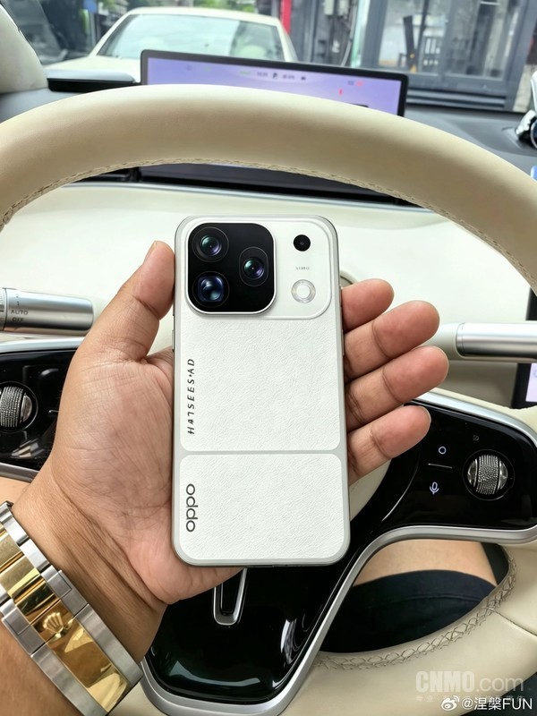 OPPO Find X10（网传外观）