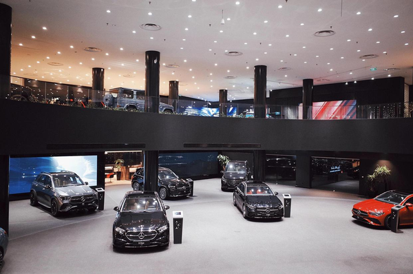 人才流向揭示行业变局,为何传统豪华销售选择跳槽?