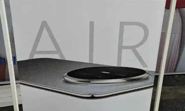 华为Mate 70 Air海报