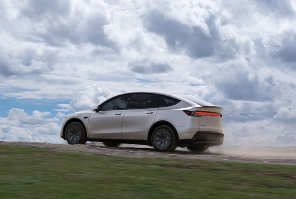 今年国内中型SUV销量盘点:Model Y一车超BBA之和