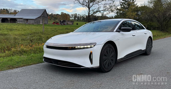 Lucid Air Pure
