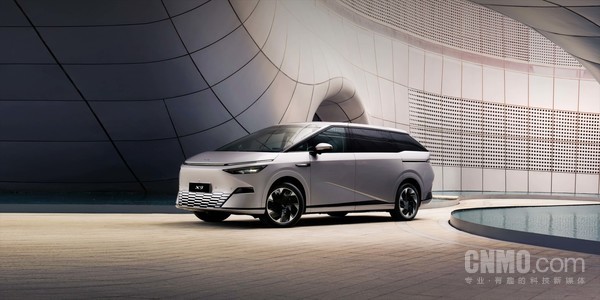 现款小鹏X9