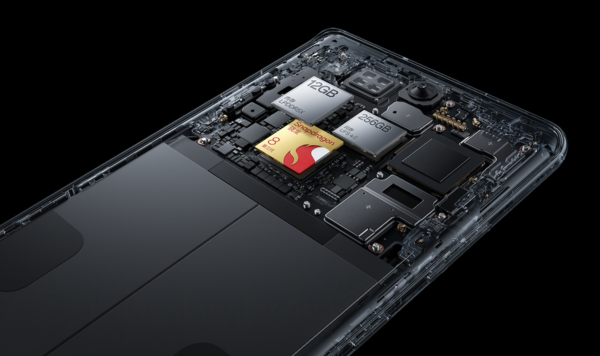 全面升级!一加 Ace 3 Pro带来全球顶级1.5K东方屏