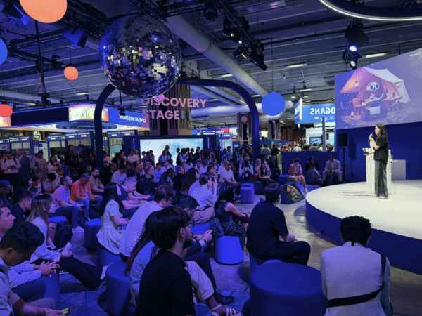 元点Zeroth亮相VivaTech 2026:全球首款自充电家用机器人开启欧洲首秀